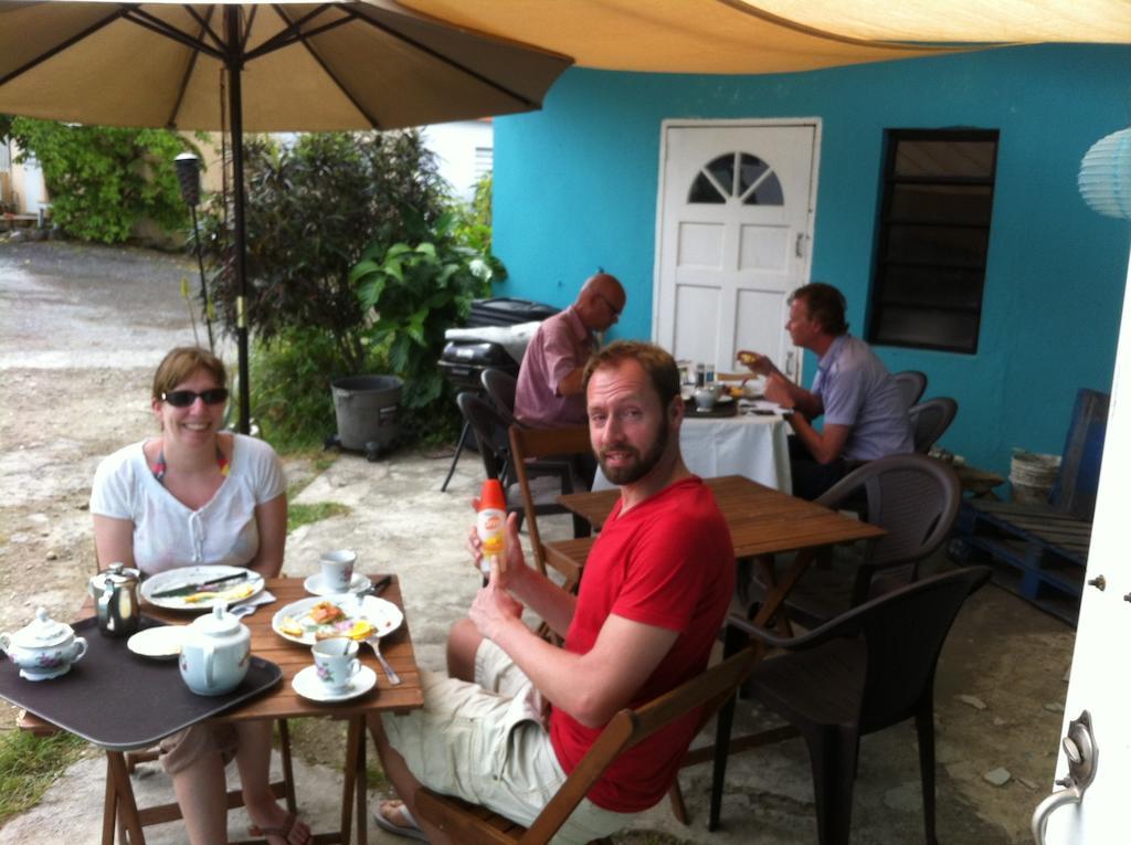 Vicky'S Keys Hostel Upper Princeʼs Quarter Buitenkant foto